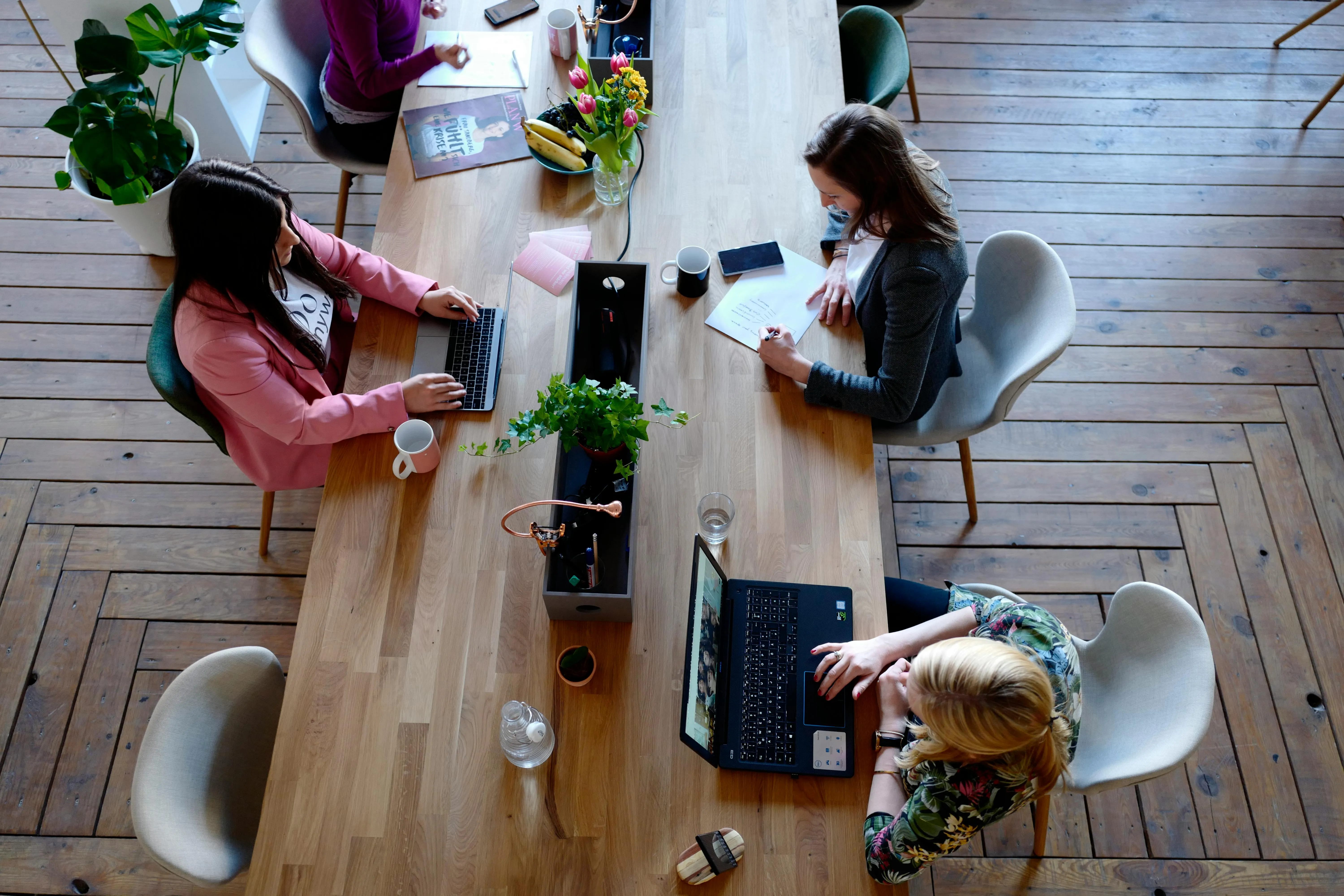 Bay and Basin Insurance coworkers reviewing business coverage